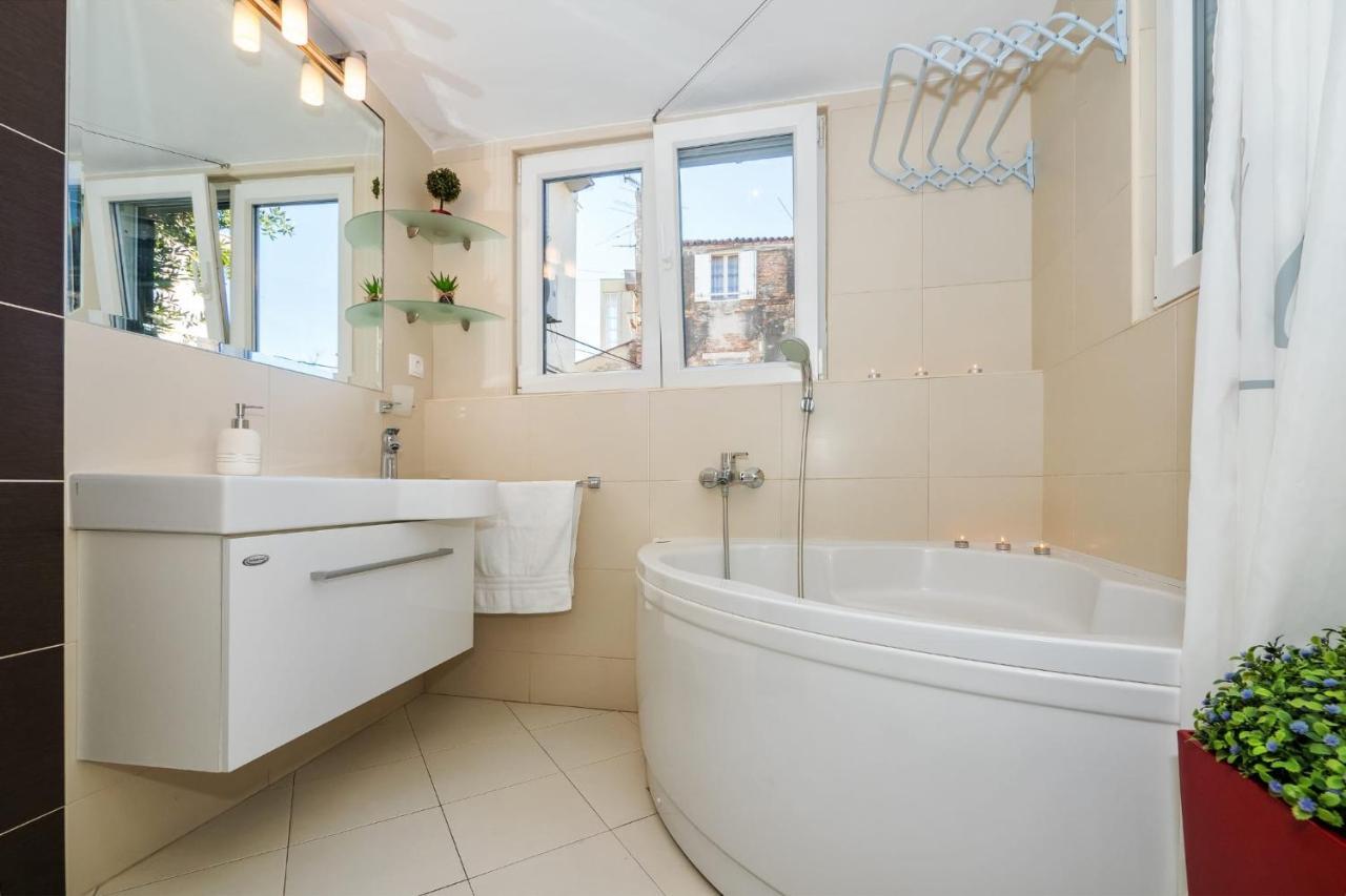 Central Luxury Apartment Xenia 斯普利特 外观 照片